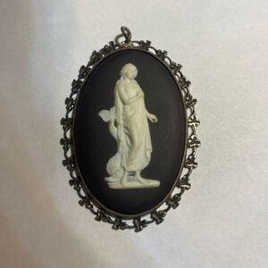 Wedgewood Jasperware Pendant Silver Frame